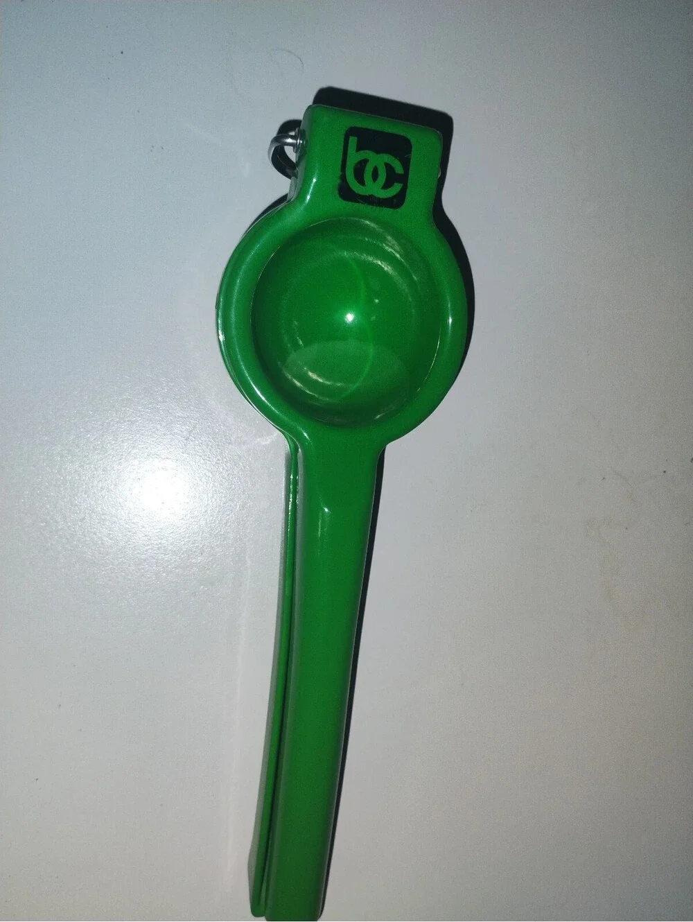 Green Plastic Citrus Juicer Squeezer Handheld